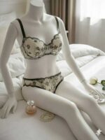 ست لباس زیر گیپوری توری سبز و کرم دانلا - Image 2